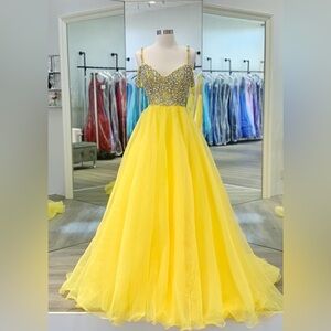 Vibrant Yellow Prom/Pageant Dress